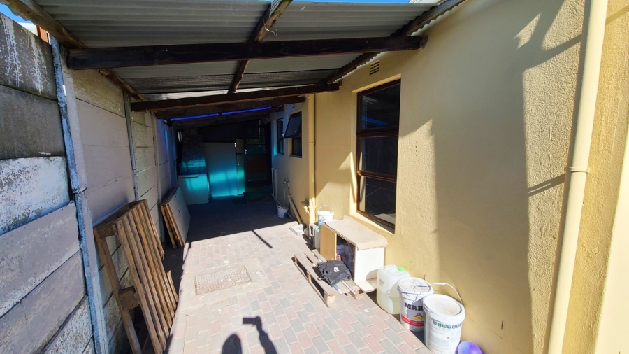3 Bedroom Property for Sale in Belhar Western Cape